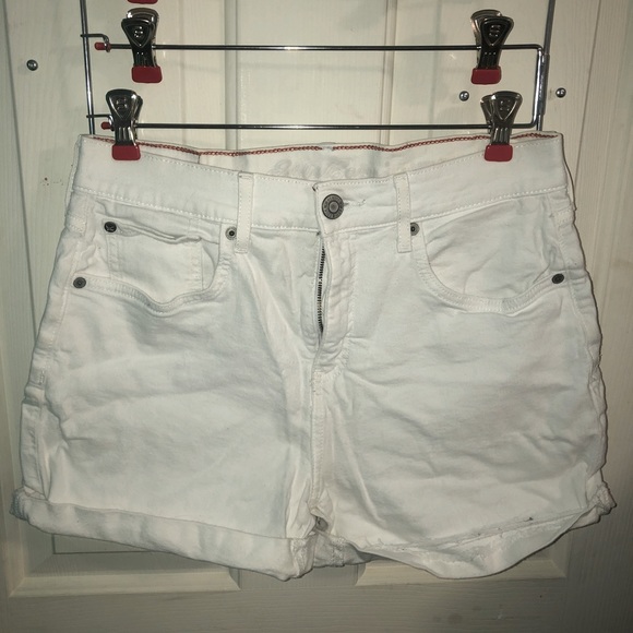 Eddie Bauer Slightly Curvy-High Rise Shorts - Picture 1 of 5